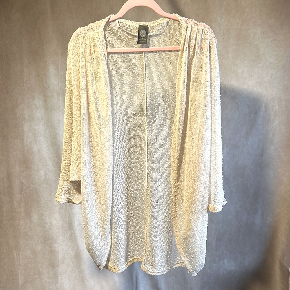 VINCE CAMUTO- sheer  textured cardigan🌸💋💕 0/S